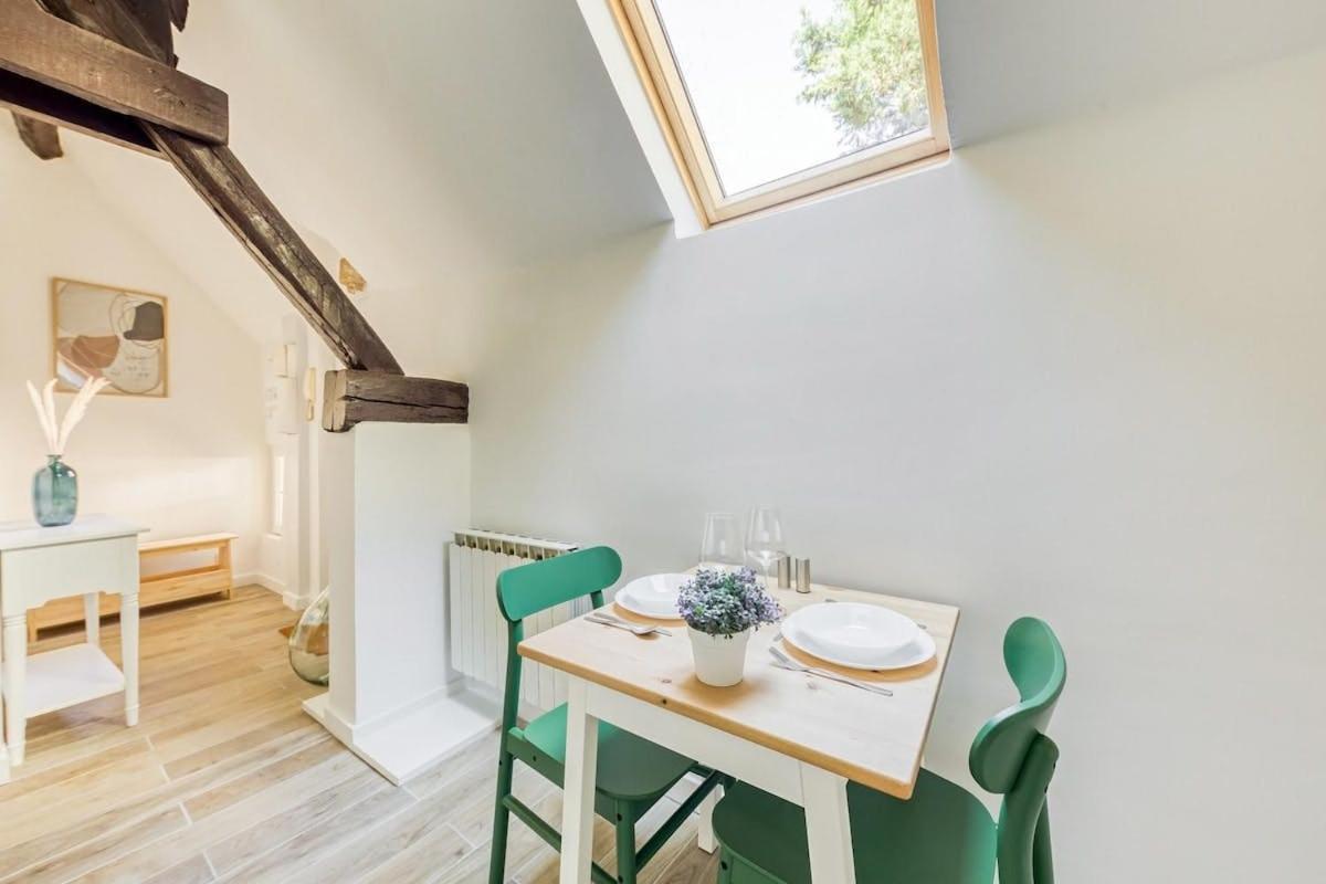 Le Lime Studio Green Apartment การ์ริแยร์-ซูส์-ปัวซี ภายนอก รูปภาพ