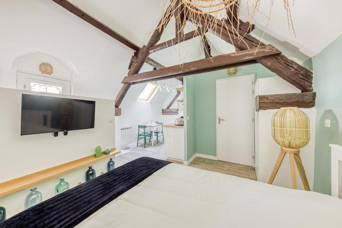 Le Lime Studio Green Apartment การ์ริแยร์-ซูส์-ปัวซี ภายนอก รูปภาพ